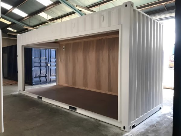 20ft x 8ft Roller Shutter Shipping Containers - Image 3