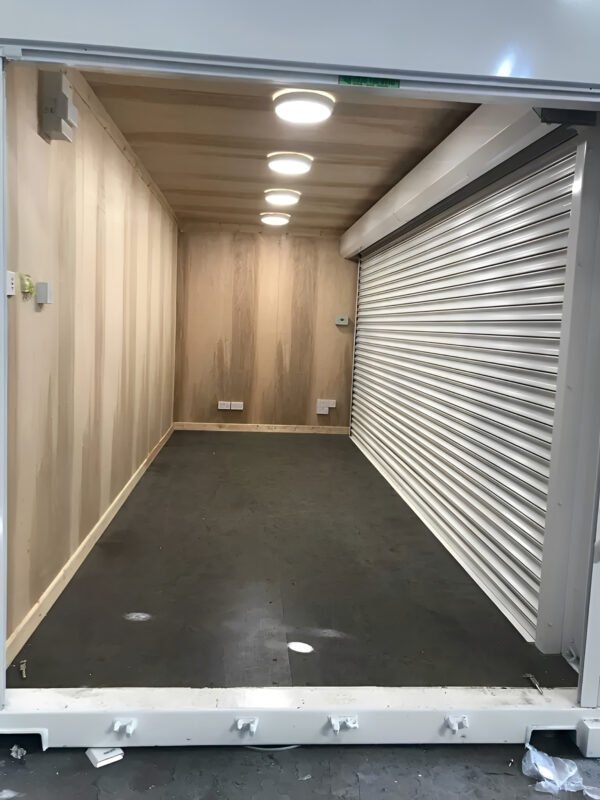 20ft x 8ft Roller Shutter Shipping Containers - Image 5