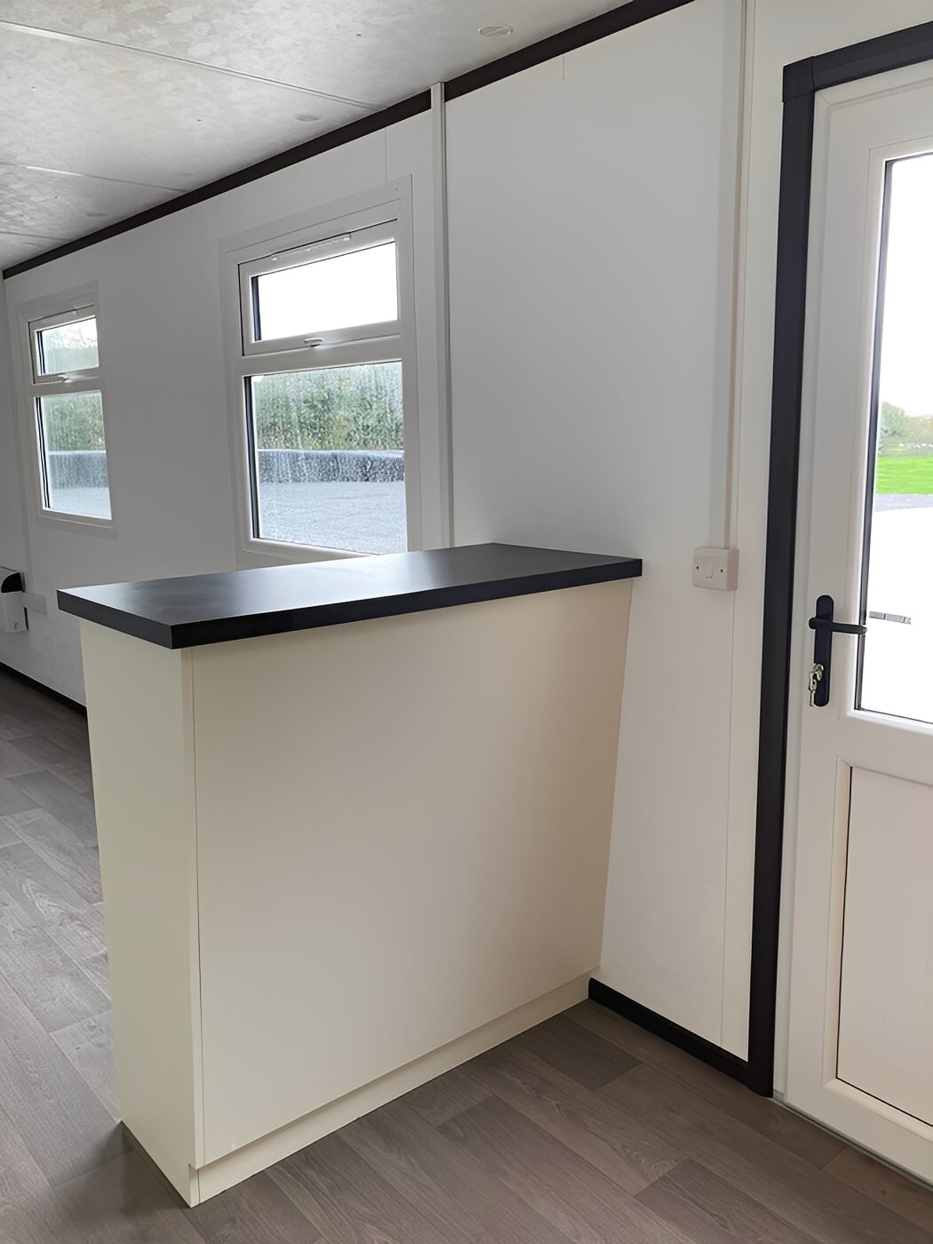 40Ft x 10Ft Jackleg Office Cabin 10 40Ft x 10Ft Jackleg Office Cabin - Image 10