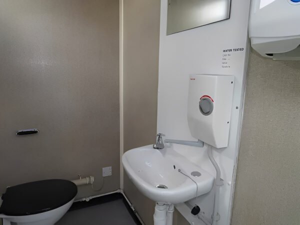 12ft x 9ft 2+1 Portable Toilet Block - Image 10