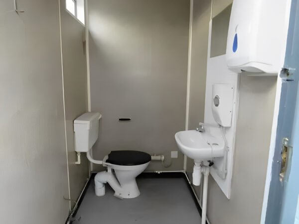 12ft x 9ft 2+1 Portable Toilet Block - Image 3