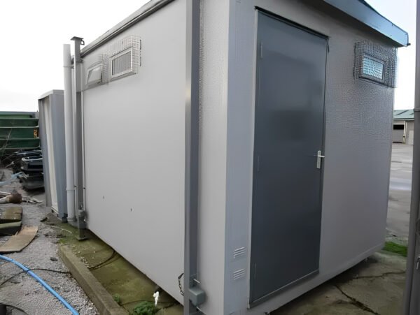 12ft x 9ft 2+1 Portable Toilet Block - Image 11