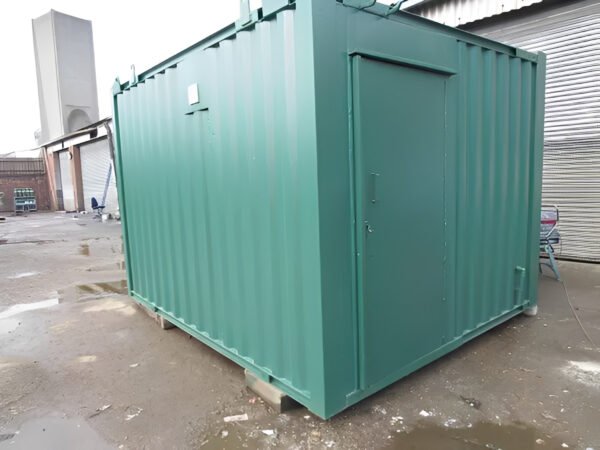2+1 Toilet Block