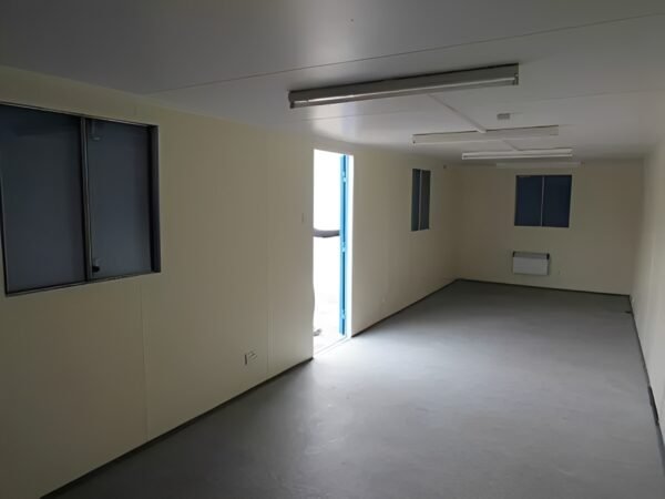 32ft x 10ft Anti Vandal Open Plan Portable Cabin - Image 5